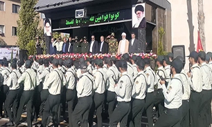 مراسم صبحگاه مشترک یگان‌های نظامی و انتظامی به در استان البرز برگزار شد