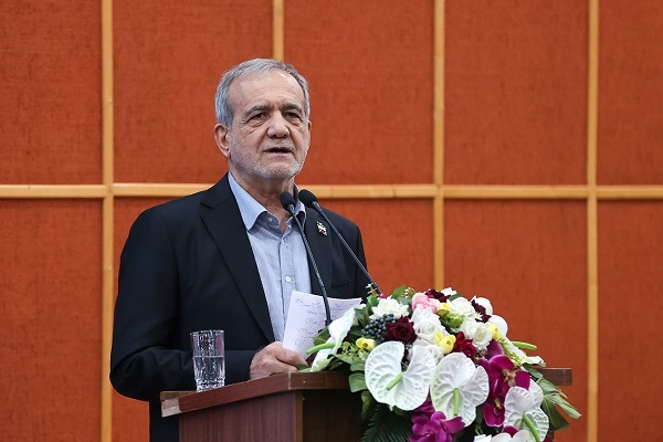 پزشکیان: حقیقت براساس ظاهر و قالبها تعیین نمیشود؛ معیار، شواهد علمی است پزشکیان: حقیقت براساس ظاهر و قالبها تعیین نمیشود؛ معیار، شواهد علمی است