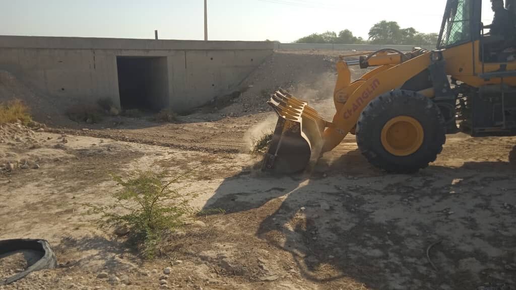 پاکسازی و لایروبی ۱۲۰۰ دستگاه پل در جاده&zwnj;های استان بوشهر